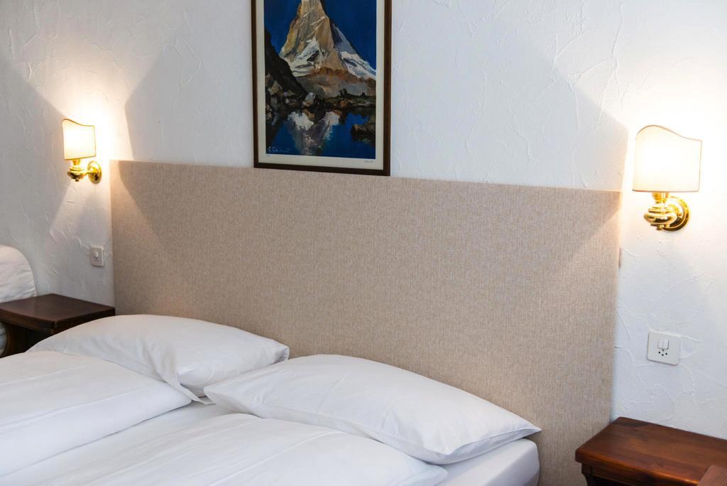 Bed & Breakfast Bijou เซอร์แมท ภายนอก รูปภาพ