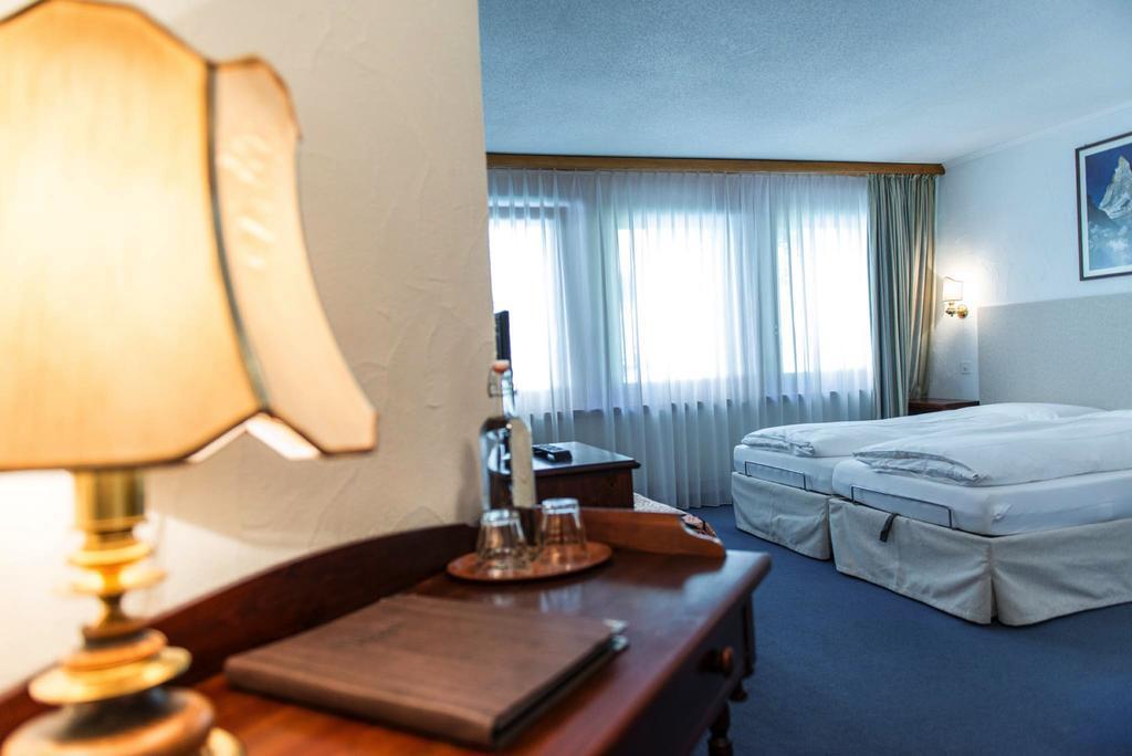 Bed & Breakfast Bijou เซอร์แมท ห้อง รูปภาพ