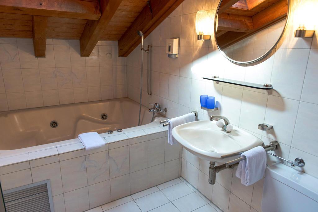 Bed & Breakfast Bijou เซอร์แมท ห้อง รูปภาพ